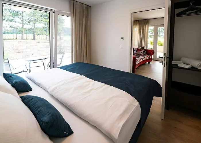 Kras 24 With Pool Apartamento *