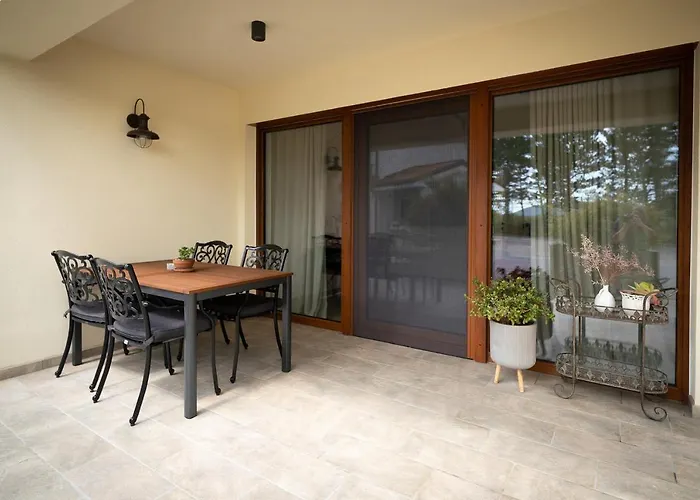 Kras 24 With Pool Apartma