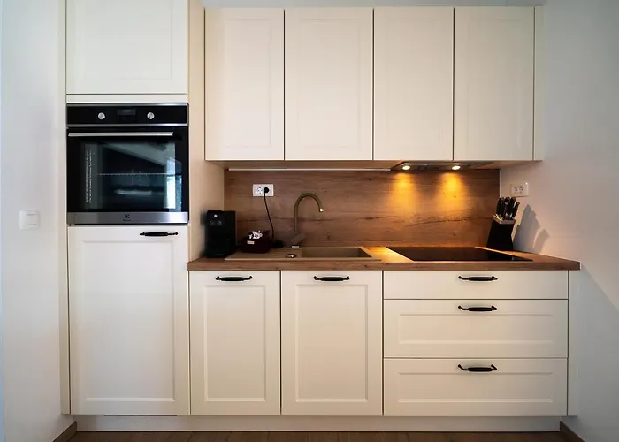 Kras 24 With Pool * Sežana