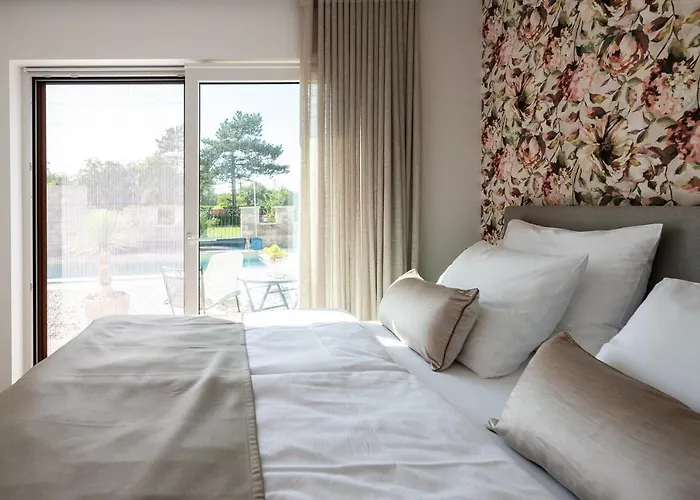 Kras 24 With Pool Apartamento