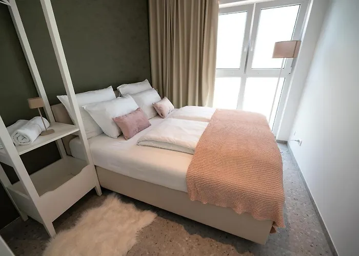 Kras 24 With Pool * Sežana