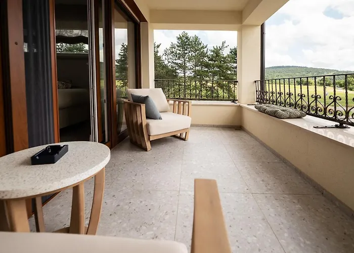 Kras 24 With Pool Apartamento Sežana