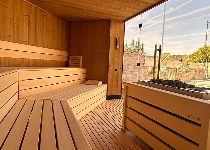 Apartma Kras 24 With Pool *