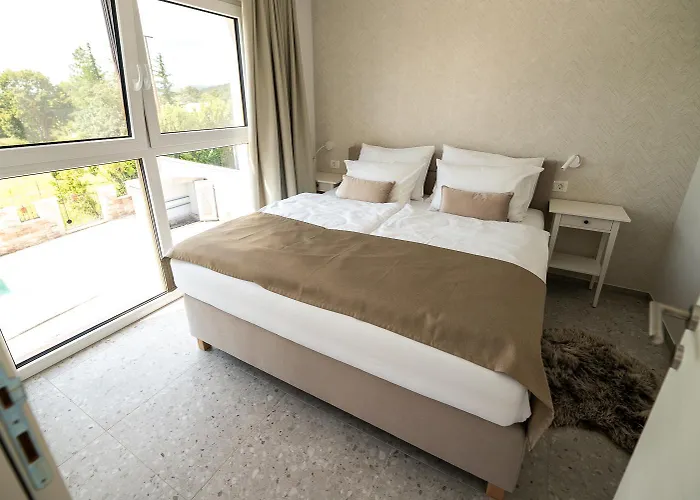 Apartamento Kras 24 With Pool